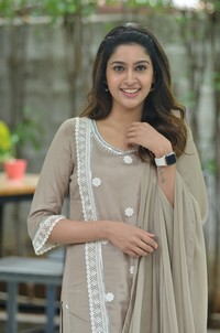 Tanya Ravichandran Pictures